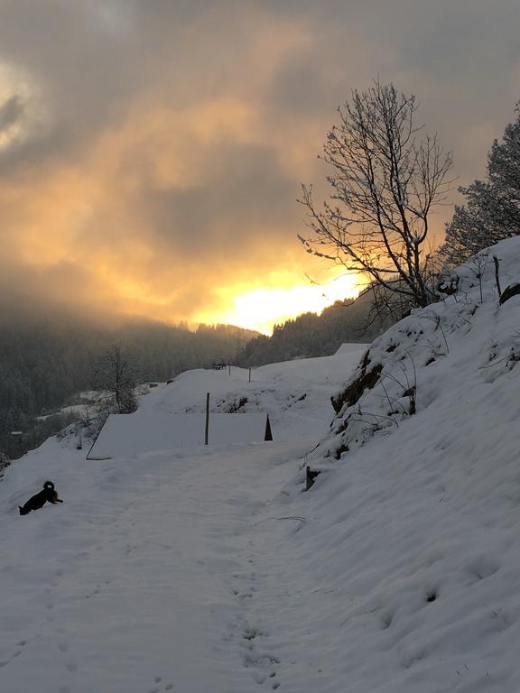 Christall Andest Exteriör bild