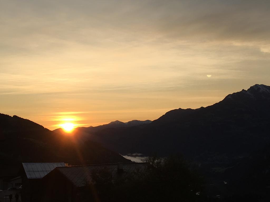 Christall Andest Exteriör bild