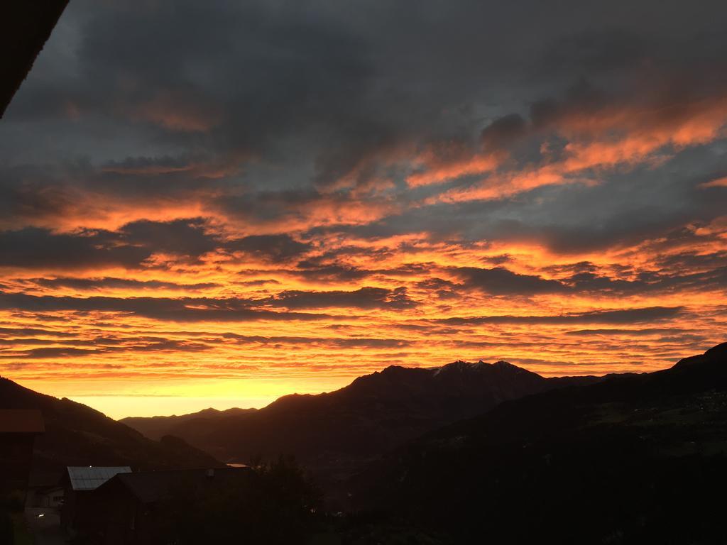 Christall Andest Exteriör bild